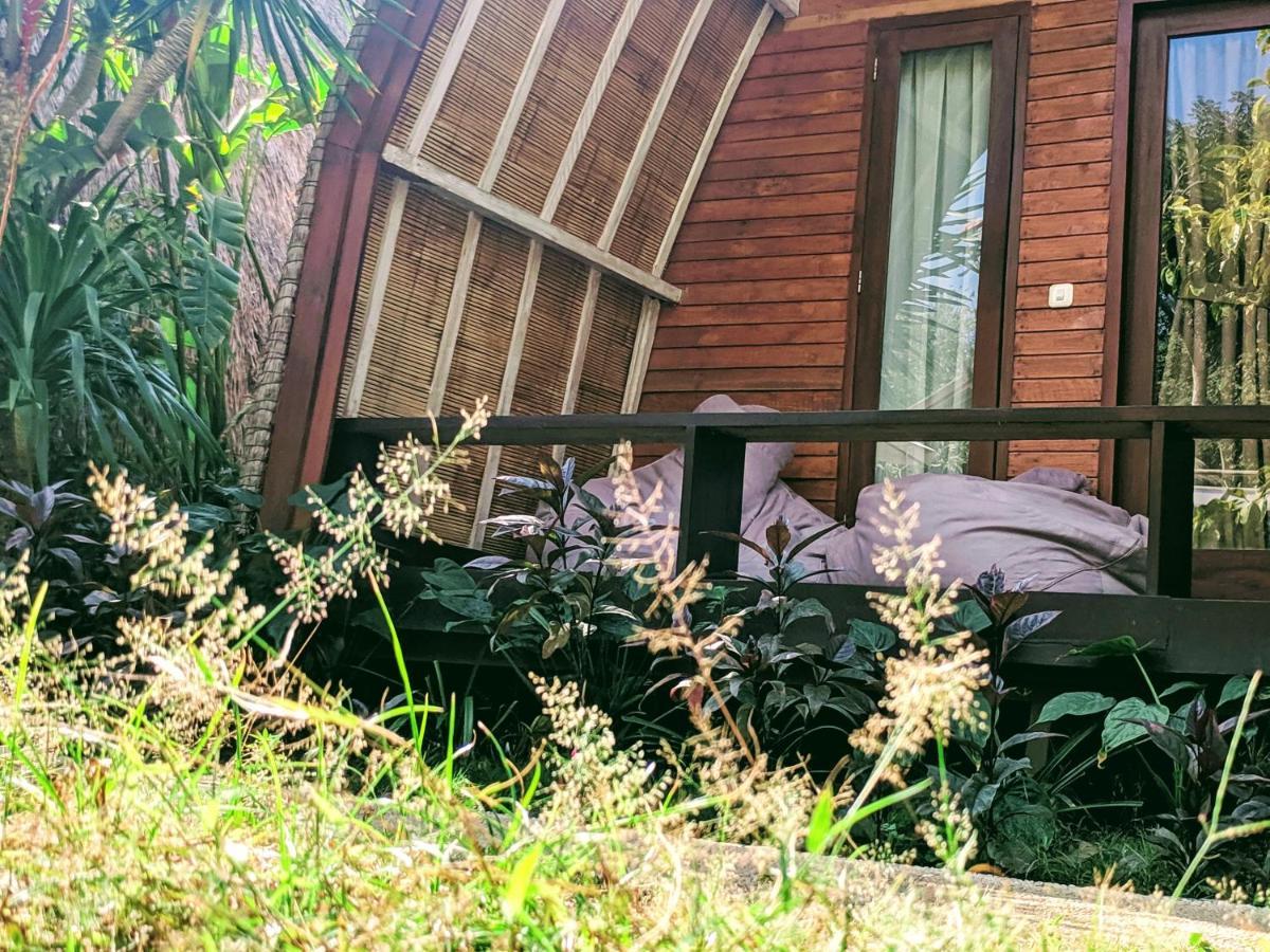 Paradesa Living Gili Trawangan Exterior photo