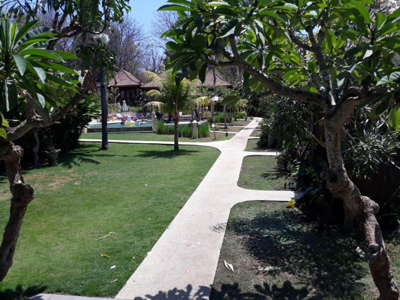 Paradesa Living Gili Trawangan Exterior photo